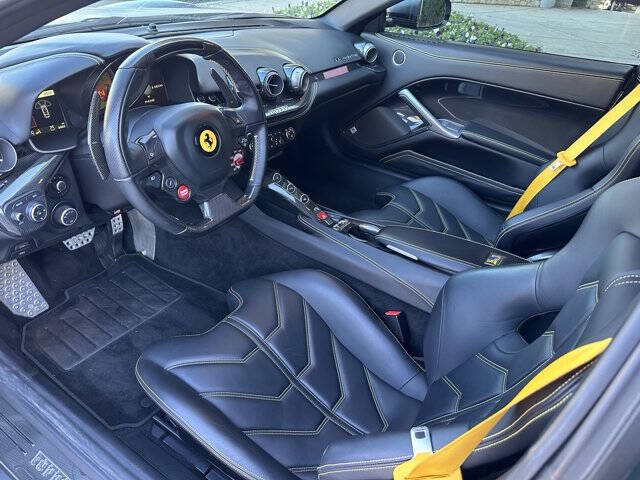 2015 Ferrari F12berlinetta