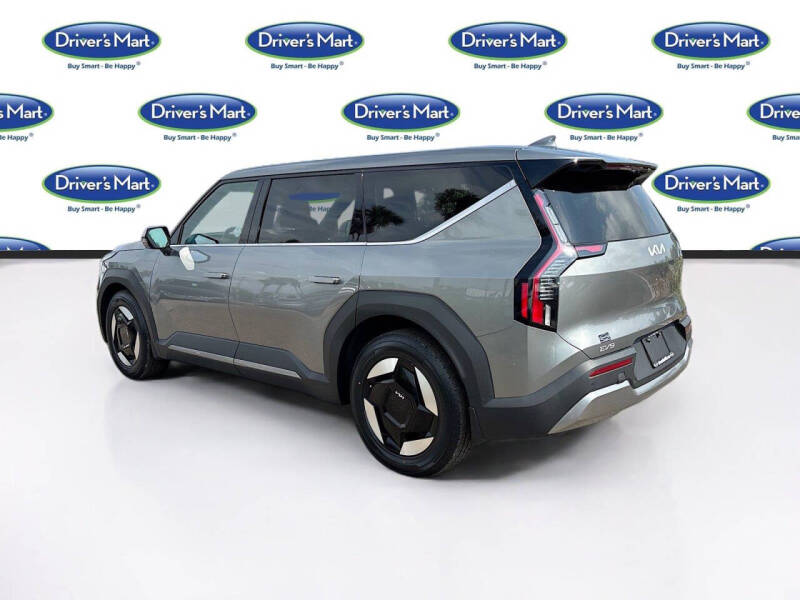 2024 Kia EV9 Light Long Range