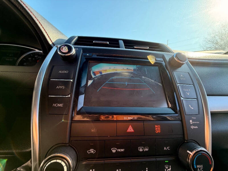 2016 Toyota Camry SE