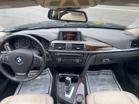 2015 BMW 3 Series 320i xDrive