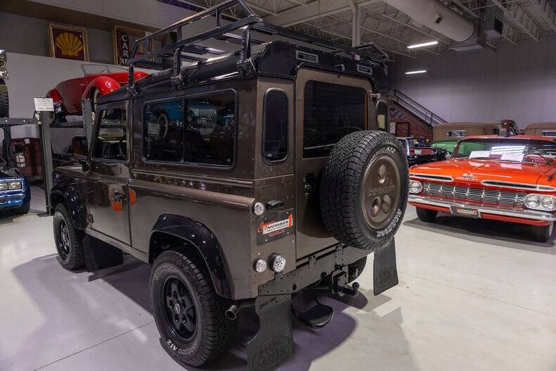1987 Land Rover Defender