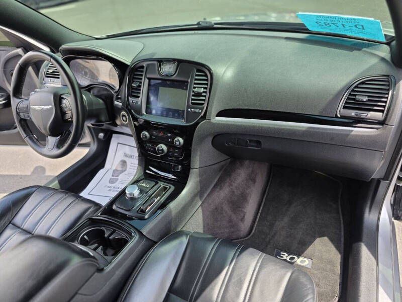 2017 Chrysler 300 S
