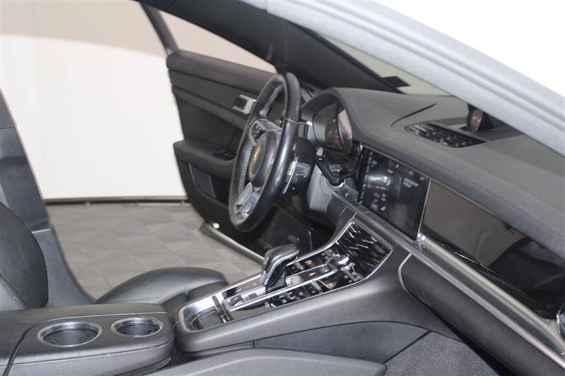 2017 Porsche Panamera