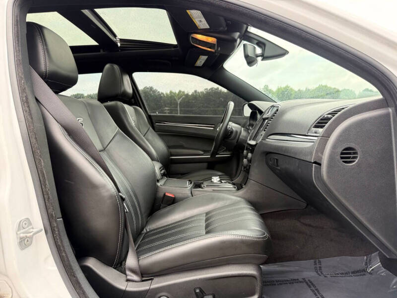 2017 Chrysler 300 S