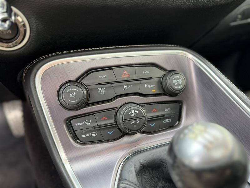 2016 Dodge Challenger R/T Scat Pack