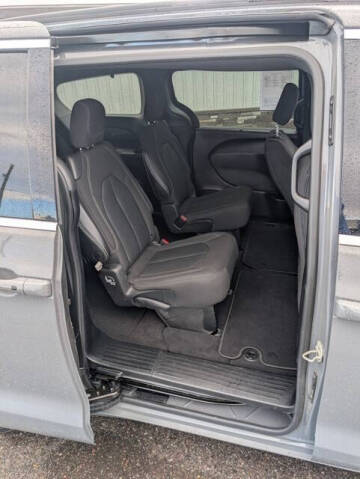 2022 Chrysler Pacifica Touring