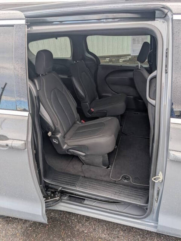 2022 Chrysler Pacifica Touring