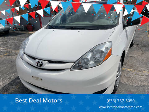 2006 Toyota Sienna for sale at Best Deal Motors in Saint Charles MO