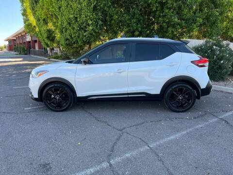 2020 Nissan Kicks SR