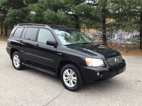 2006 Toyota Highlander Hybrid for sale at United Motors Group in Lawrence MA