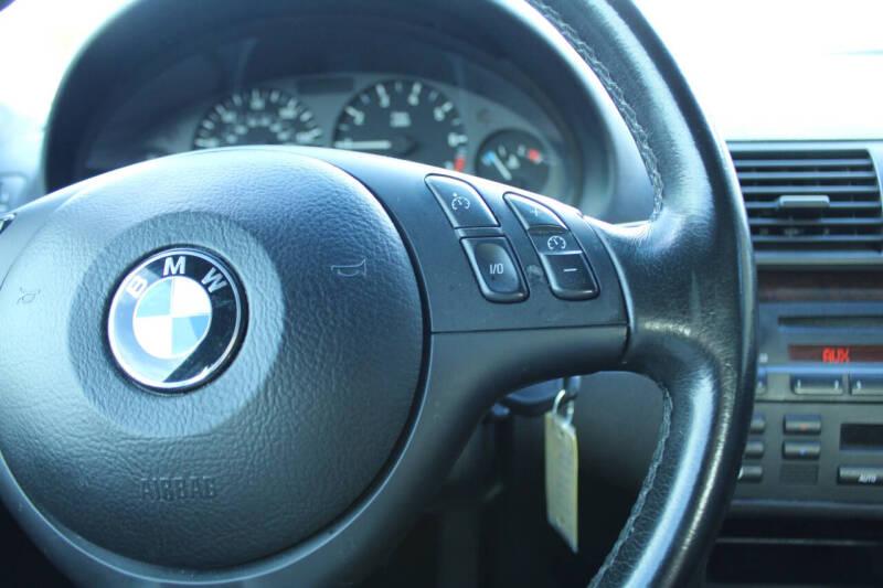 2003 BMW 3 Series 325i