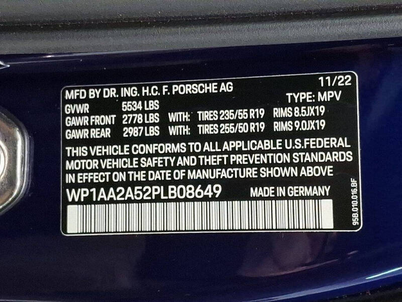 2023 Porsche Macan