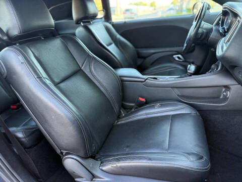 2019 Dodge Challenger SXT