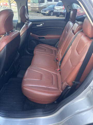 2017 Ford Edge Titanium