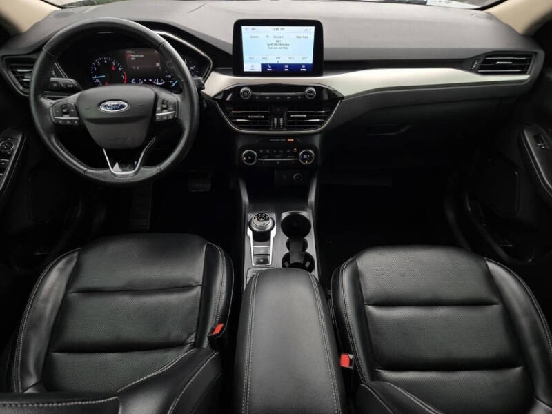 2020 Ford Escape SEL