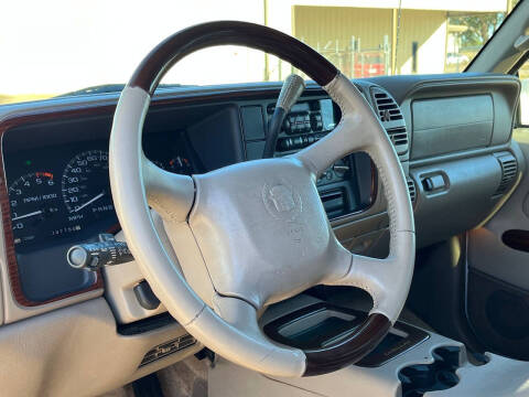 2000 Cadillac Escalade