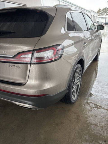 2020 Lincoln Nautilus Reserve