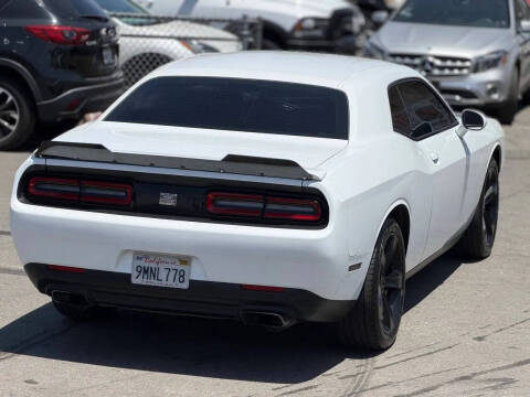 2017 Dodge Challenger
