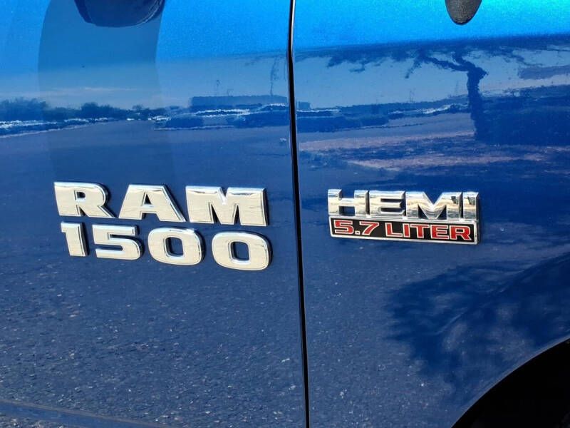2016 RAM 1500 SLT