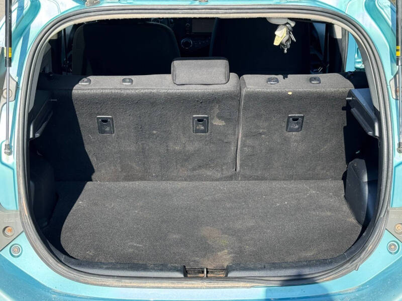 2013 Toyota Prius c Three