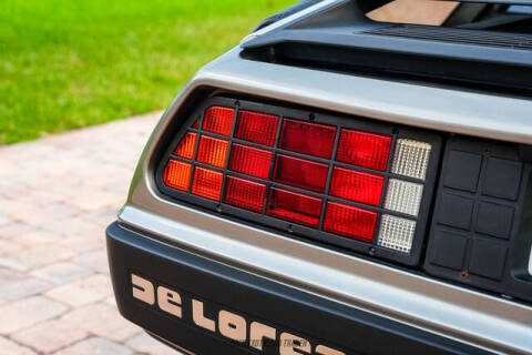 1981 DeLorean DMC-12