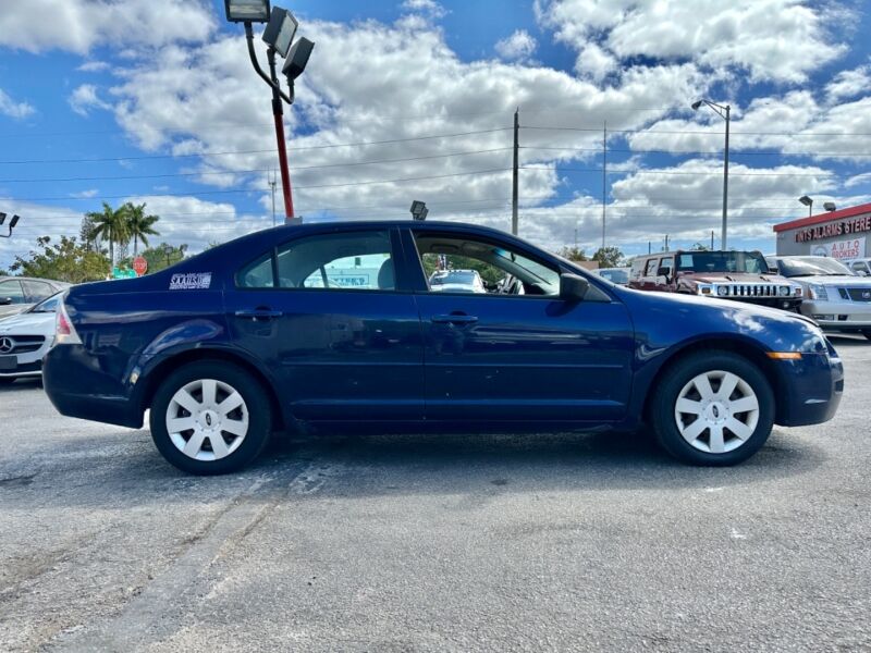 2006 Ford Fusion  - $4,995