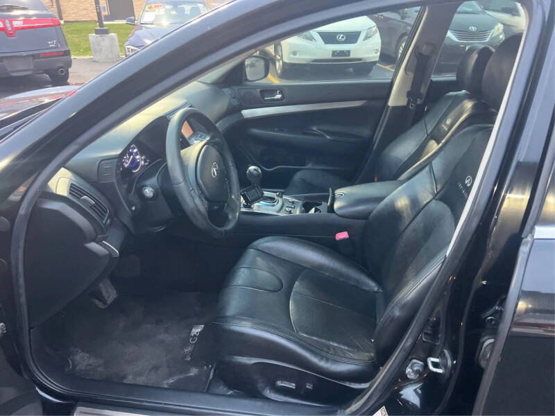 2011 Infiniti G25 Sedan x