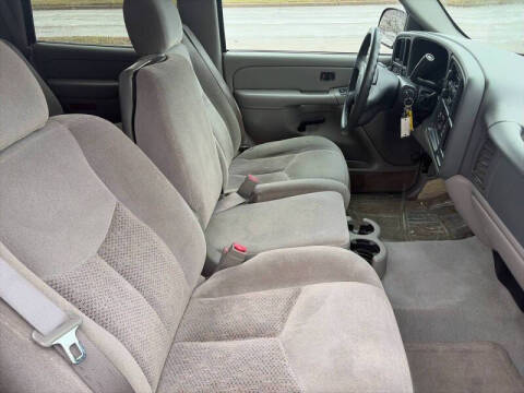 2004 Chevrolet Tahoe LS