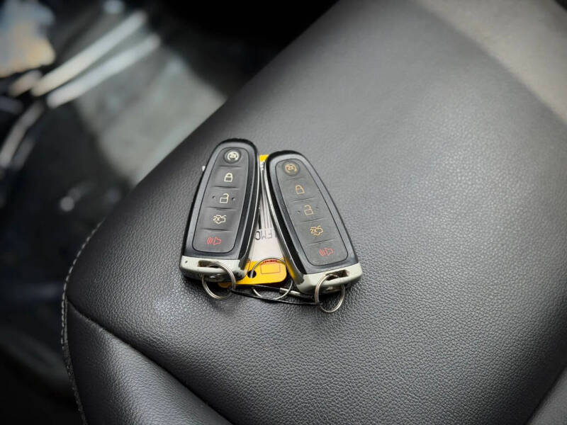 2019 Ford Escape SEL