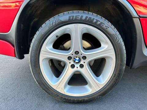 2002 BMW X5 4.6is