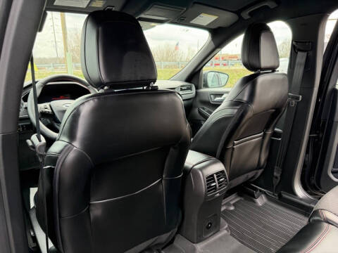 2024 Ford Escape Hybrid ST-Line Select
