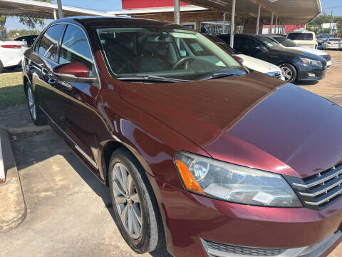 2012 Volkswagen Passat SEL