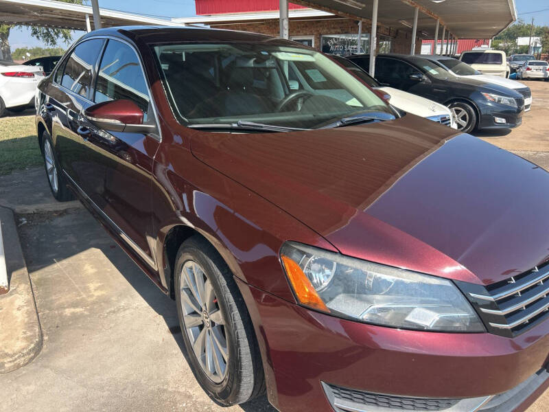 2012 Volkswagen Passat SEL