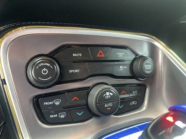 2022 Dodge Challenger SXT
