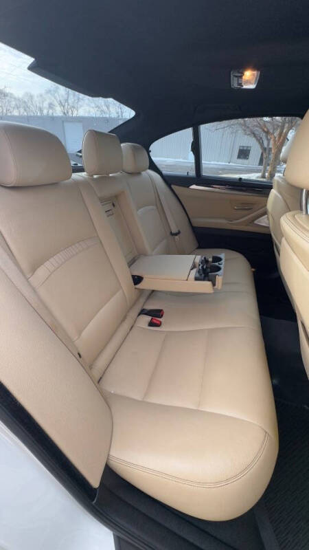 2016 BMW 5 Series 550i