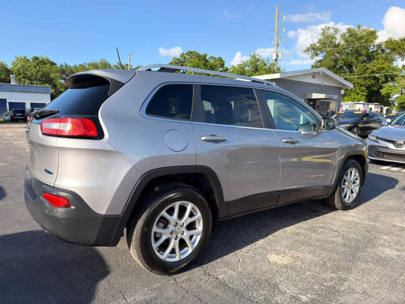 2017 Jeep Cherokee Latitude