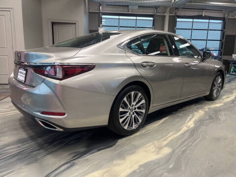 2021 Lexus ES 350