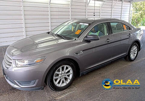 2014 Ford Taurus SE