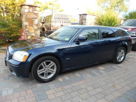 2006 Dodge Magnum for sale at Precision Auto Sales of New York in Farmingdale NY