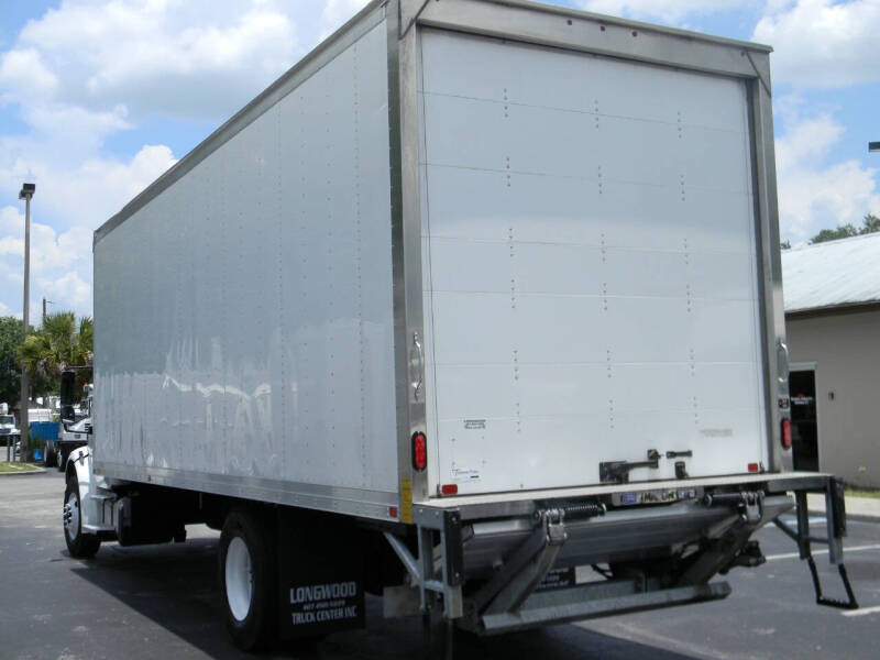 2025 Freightliner M2 106