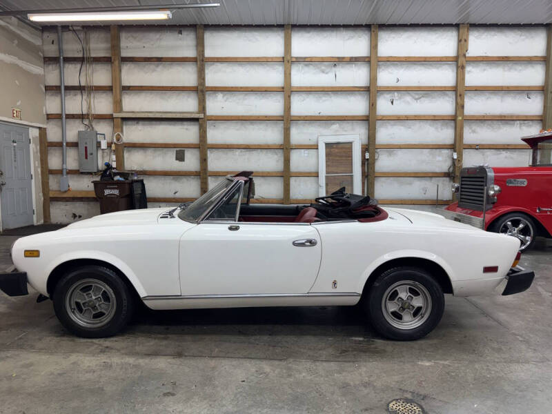 1980 FIAT 124 Spider