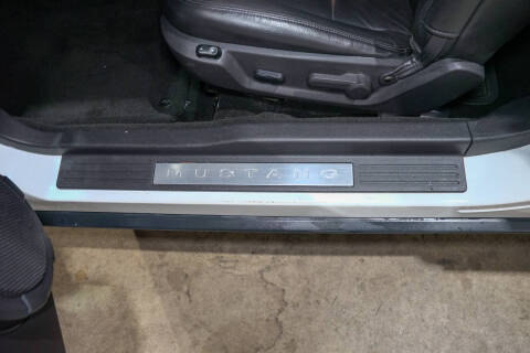 2005 Ford Mustang V6 Premium