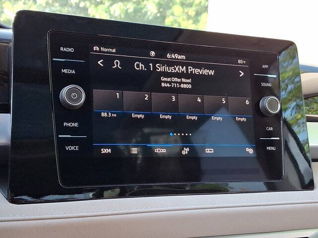 2025 Volkswagen Taos SE 4Motion