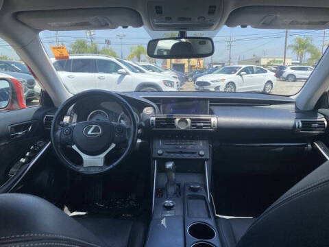 2016 Lexus IS 200t