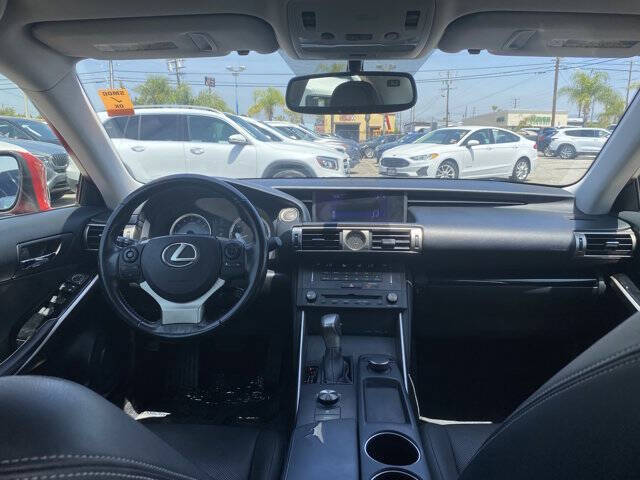 2016 Lexus IS 200t