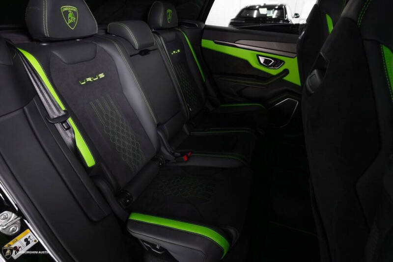 2024 Lamborghini Urus S