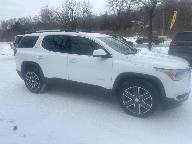 2017 GMC Acadia SLE-2