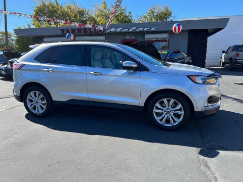 2019 Ford Edge Titanium