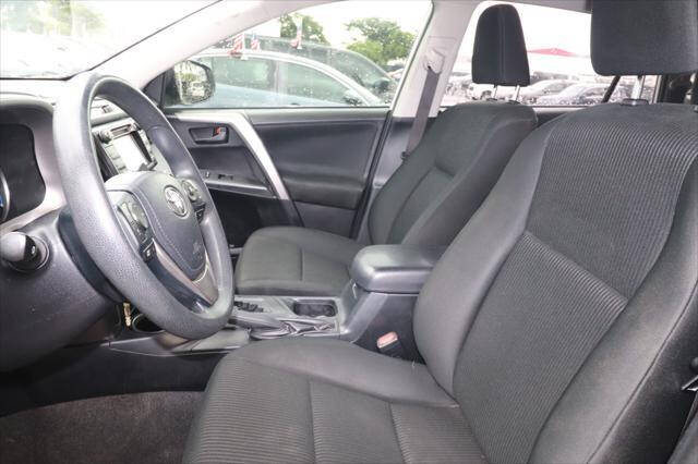 2017 Toyota RAV4 SUV / Crossover - $18,997