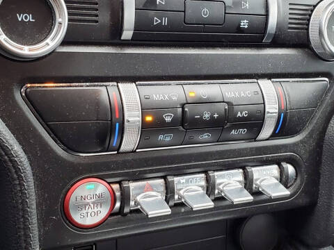 2021 Ford Mustang EcoBoost